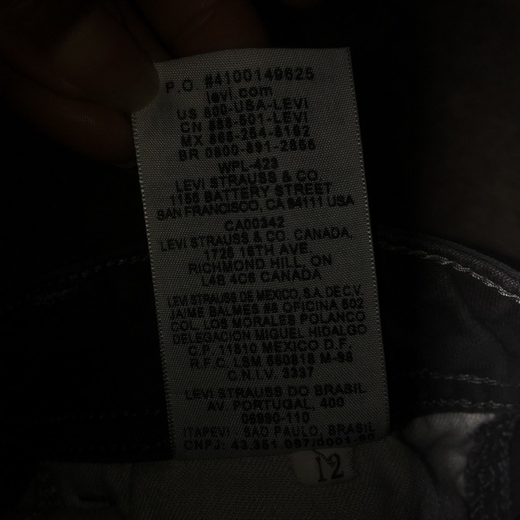 Levi’s Grey Camouflage 6 Pocket Cargo Shorts - Picture 3 of 3